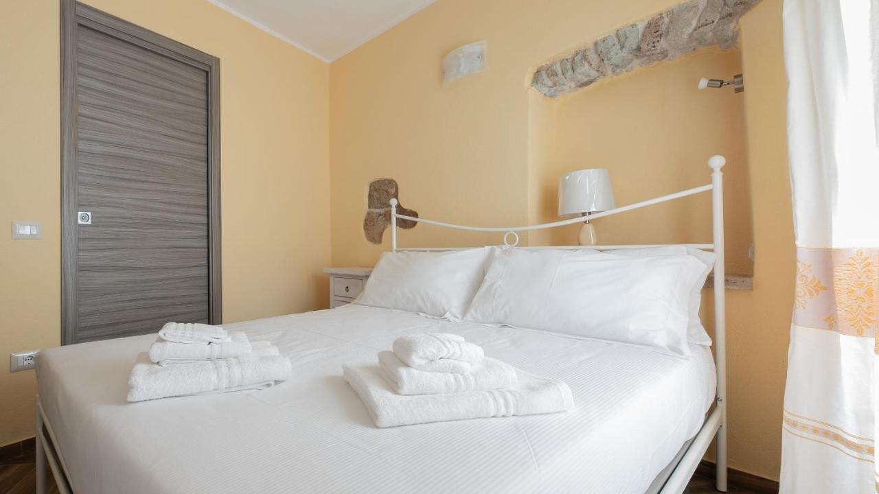 Sardinian Gallery Fonte บอซา ภายนอก รูปภาพ